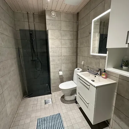 Oceanic & Trendy Two Bedroom With Free Parking Helsinki
